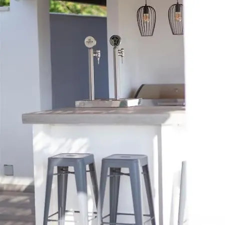 La Barraca - Modern Tradition